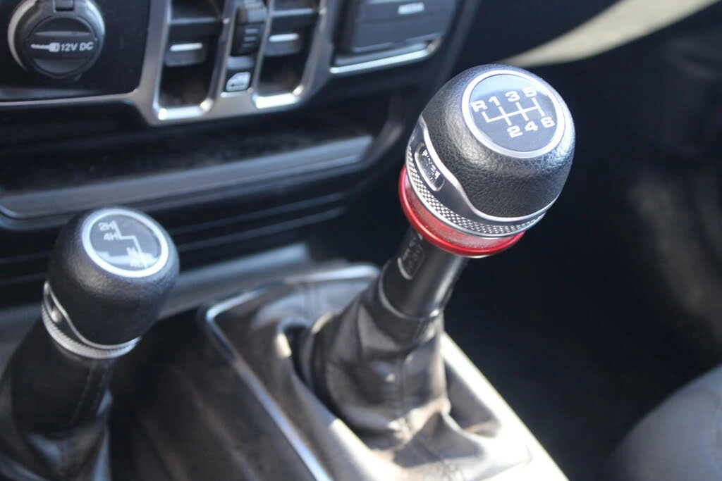 Jeep Gladiator  Sport S Crew Cab 4WD, снимка 14 - Автомобили и джипове - 54557057