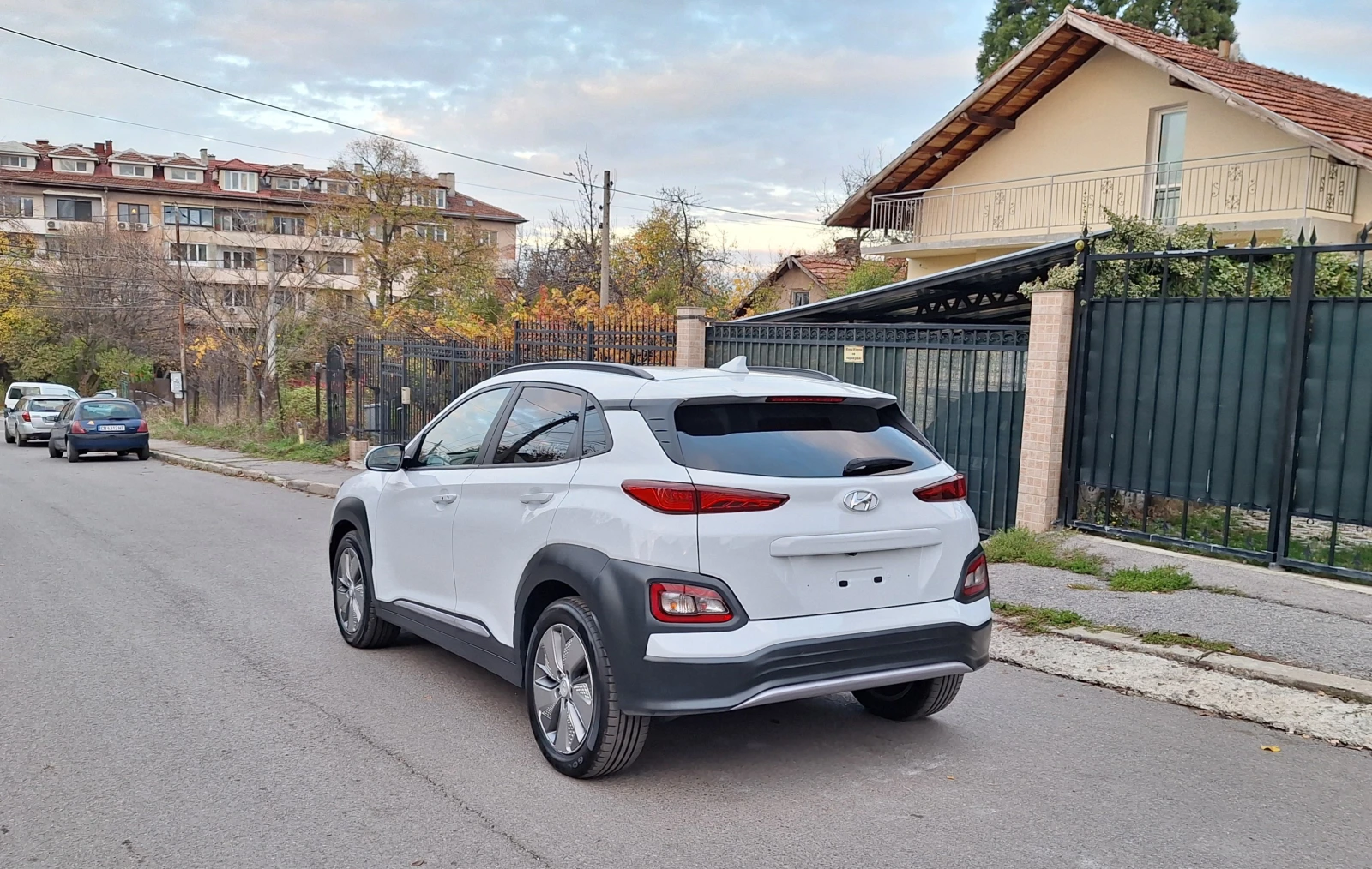 Hyundai Kona 64kWh 204�� ��� ��������� | Mobile.bg � ����������� 8