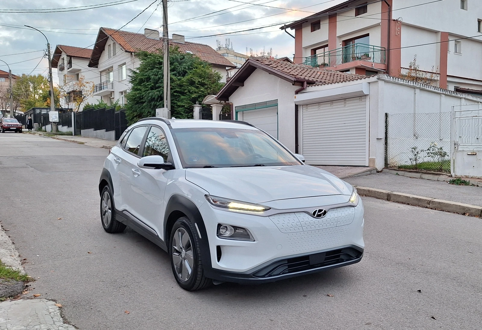 Hyundai Kona 64kWh 204�� ��� ��������� | Mobile.bg � ����������� 2