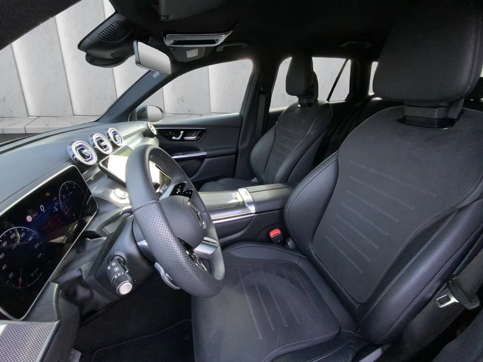 Mercedes-Benz GLC 300 d / AMG / 4 MATIC / , снимка 11 - Автомобили и джипове - 54848457