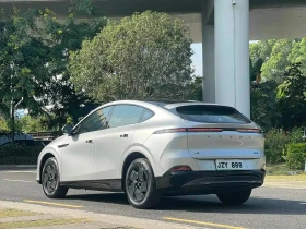Xpeng G6, снимка 5