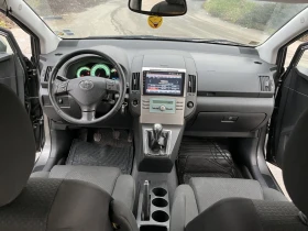 Toyota Corolla verso 2.0D4D, снимка 17