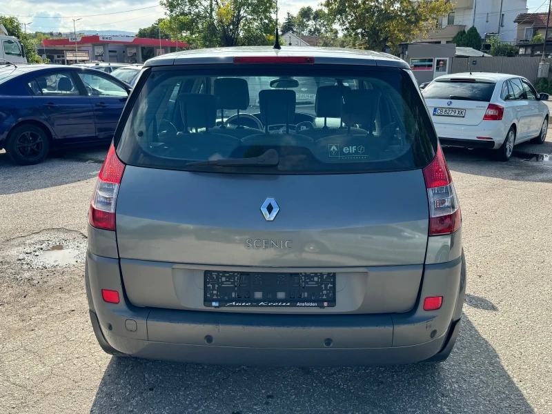 Renault Scenic, снимка 6 - Автомобили и джипове - 47320647