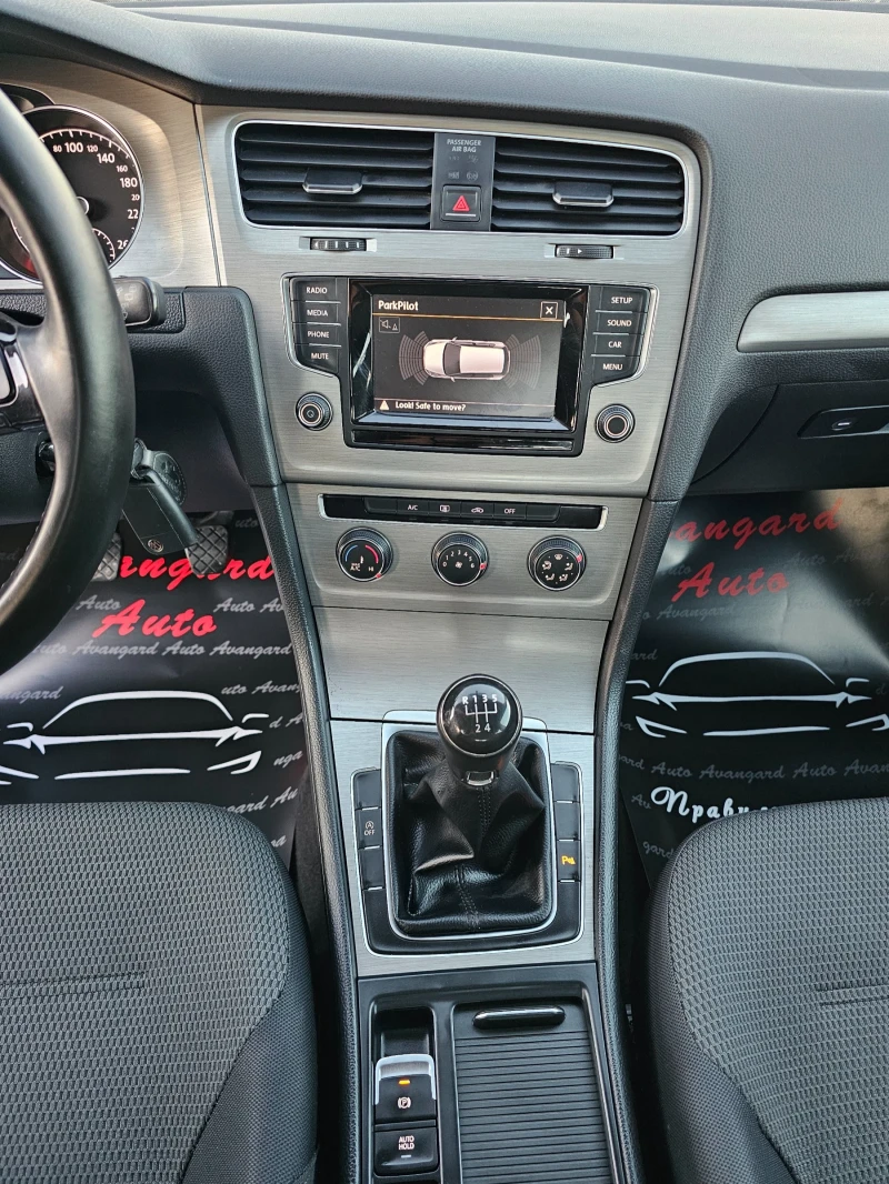 VW Golf 1.6TDI, 105к.с., снимка 11 - Автомобили и джипове - 47369916