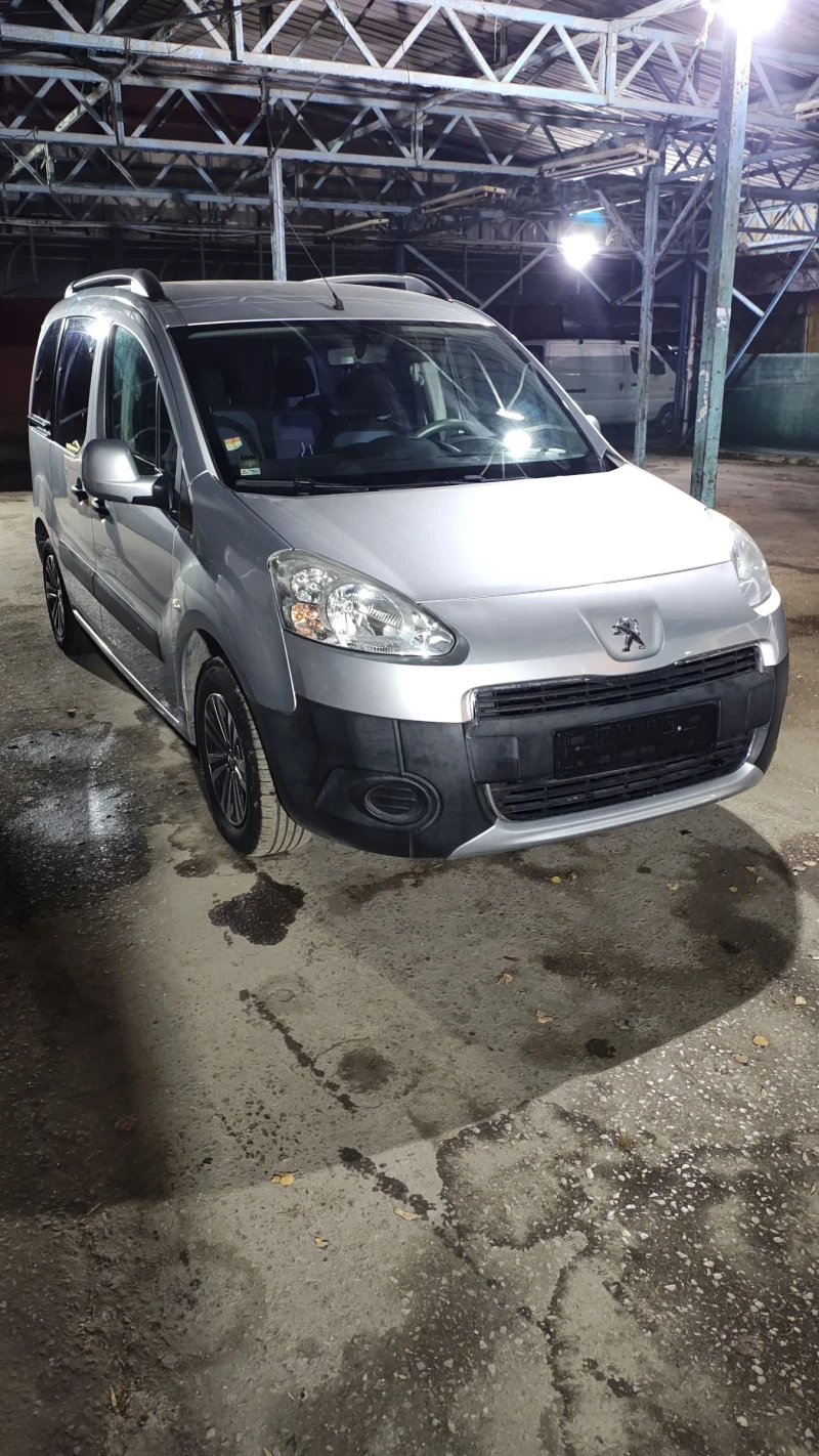 Peugeot Partner 1.6 Tepee, снимка 5 - Автомобили и джипове - 48859086