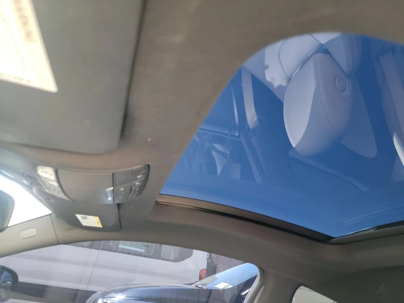 Mercedes-Benz C 300 AMG packet* Burmester* Подгрев* камера, снимка 14 - Автомобили и джипове - 52317864