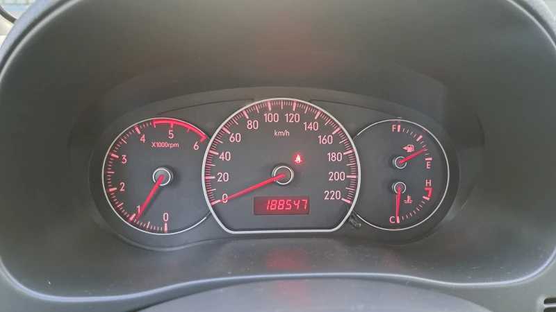 Fiat Sedici 1.9 Multijet 120 к.с. 4x4, снимка 11 - Автомобили и джипове - 53582855