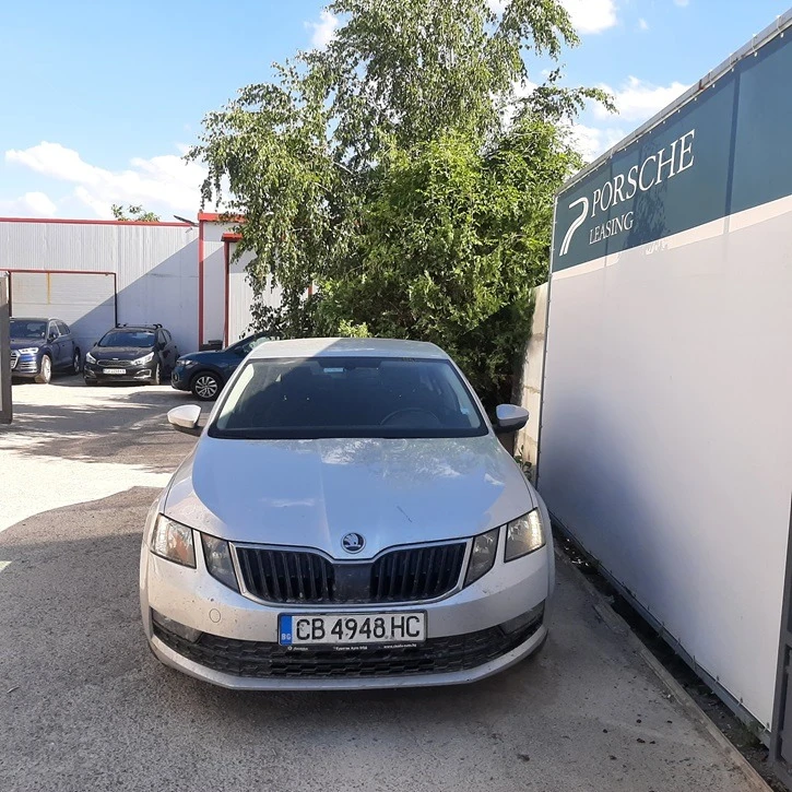 Skoda Octavia 1.6TDI, снимка 2 - Автомобили и джипове - 46584813