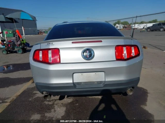 Ford Mustang РЕАЛНИ КИЛОМЕТРИ/СЕРВИЗНА ИСТОРИЯ , снимка 17 - Автомобили и джипове - 48210740