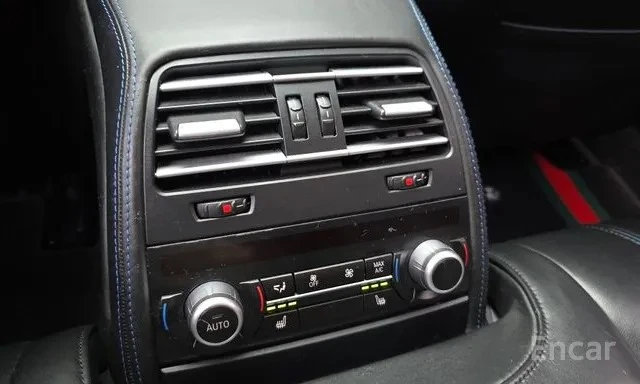 BMW 640 * ДИСТРОНИК * HUD * DIGITAL * АВТОКРЕДИТ, снимка 17 - Автомобили и джипове - 54585454