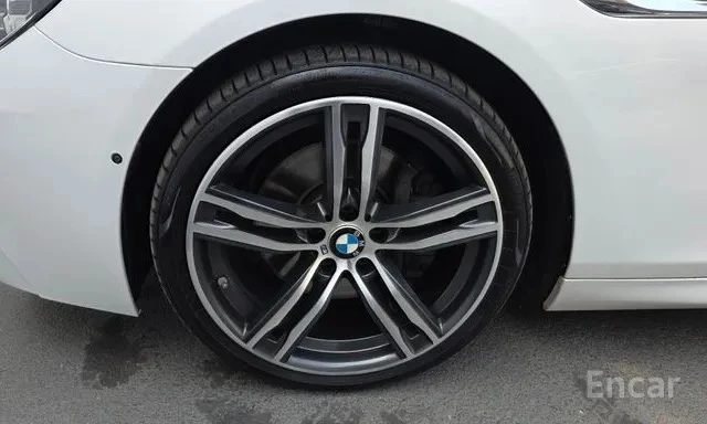 BMW 640 * ДИСТРОНИК * HUD * DIGITAL * АВТОКРЕДИТ, снимка 16 - Автомобили и джипове - 54585454