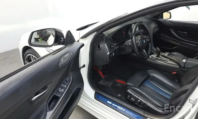 BMW 640 * ДИСТРОНИК * HUD * DIGITAL * АВТОКРЕДИТ, снимка 5 - Автомобили и джипове - 54585454