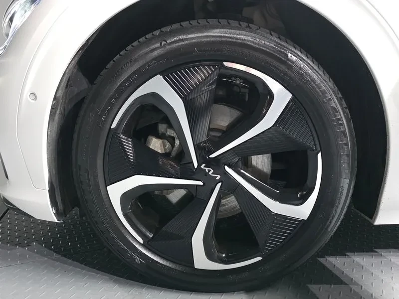 Kia EV6 Long Range 4WD GT Line - САМО 30% АВАНС, снимка 5 - Автомобили и джипове - 56288099