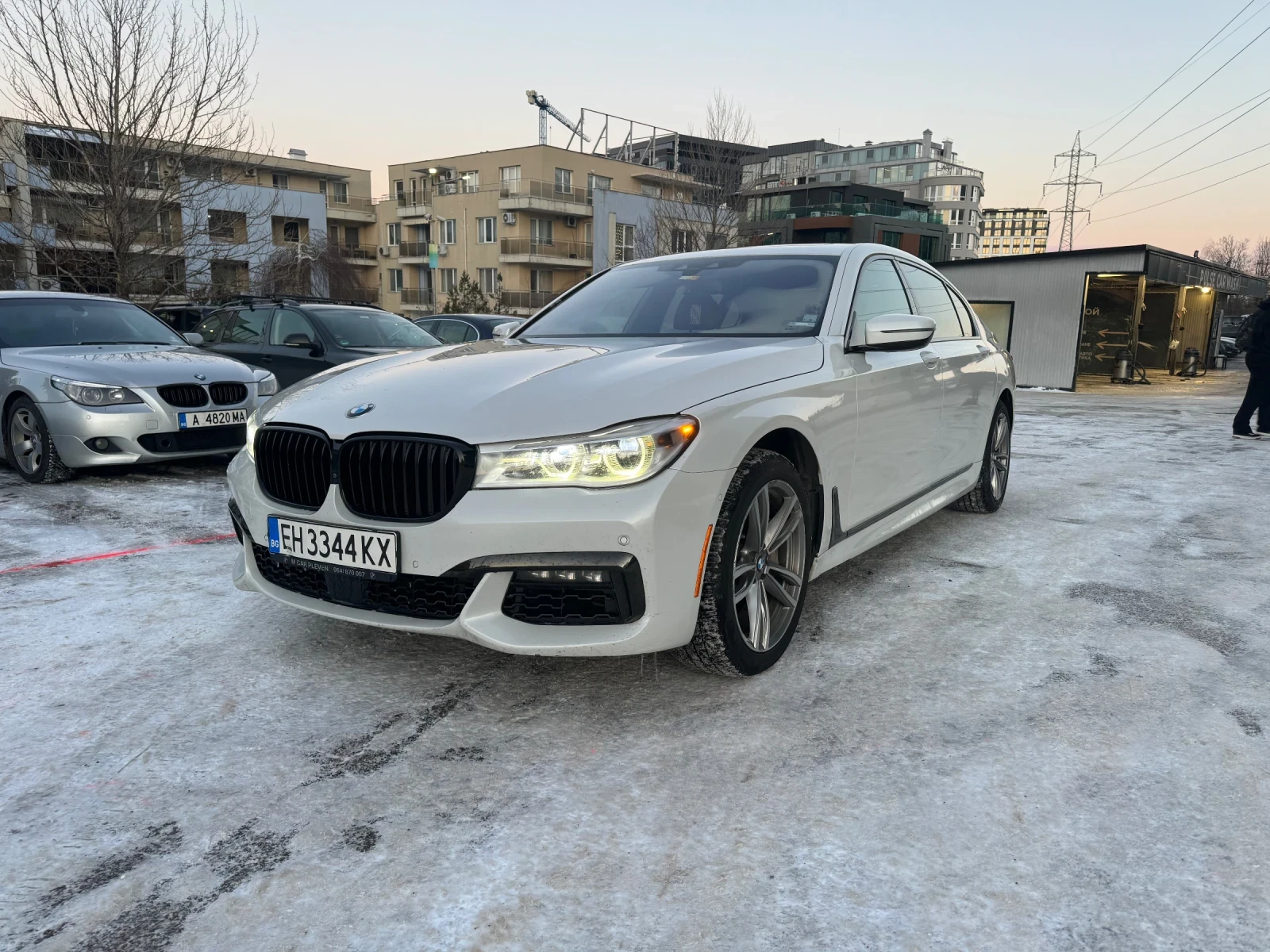 BMW 750 750i xDrive 445hp FULL, снимка 1