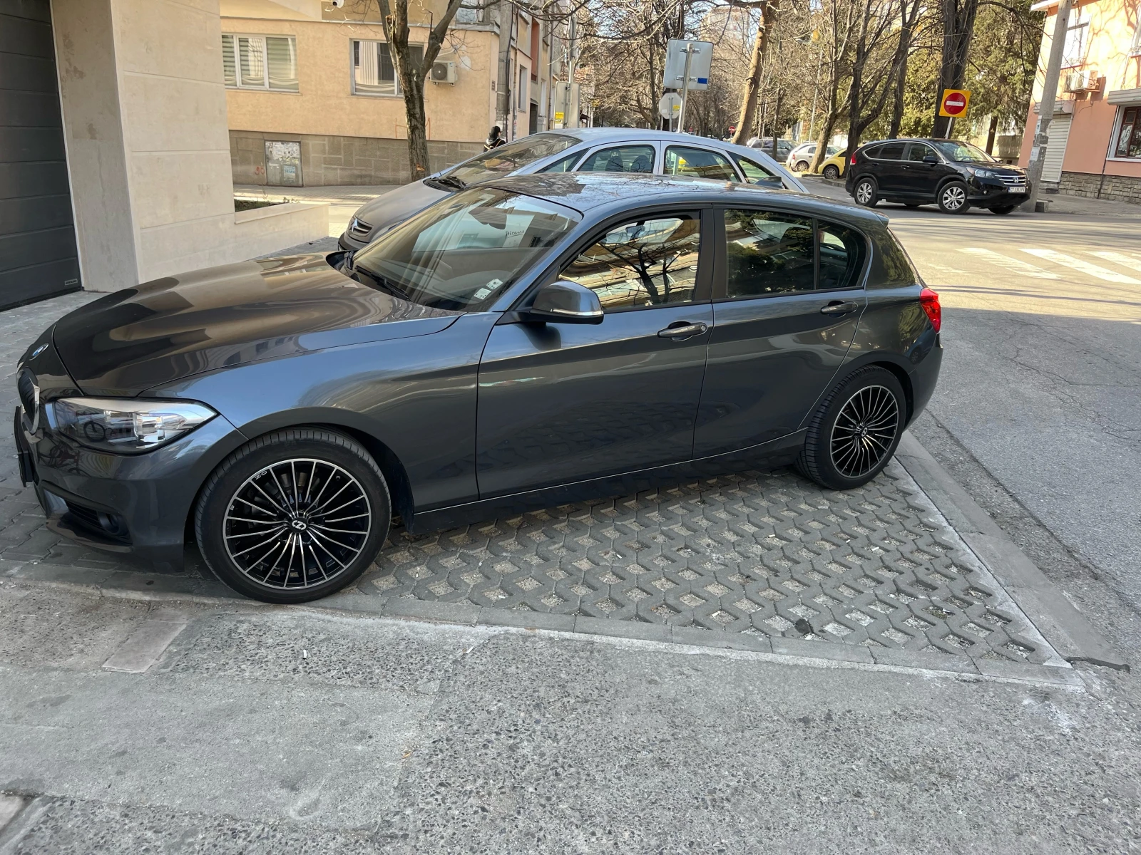 BMW 116 f20 lci  - изображение 2