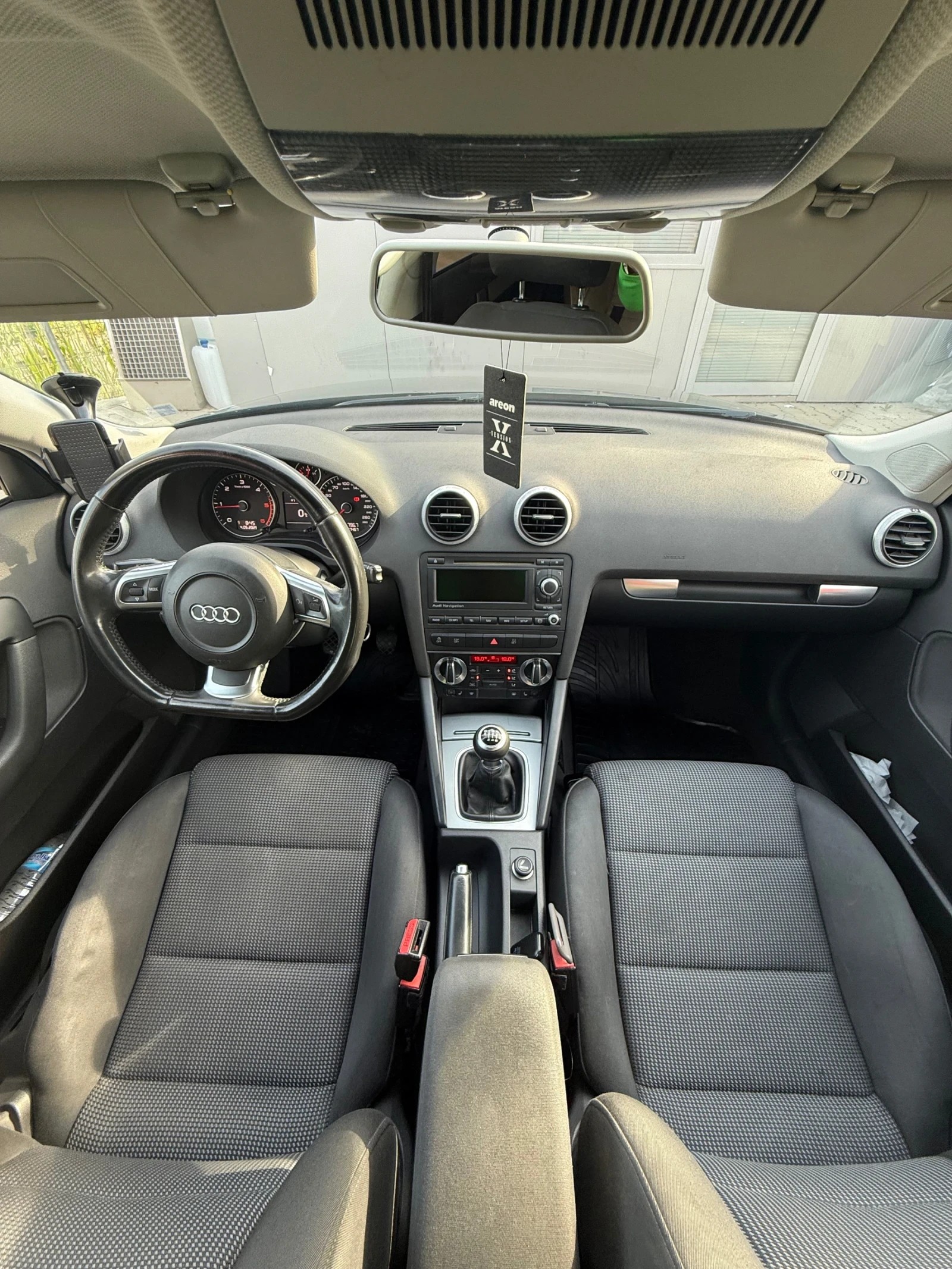 Audi A3 2.0 tdi navi podgrev Swiss - изображение 9