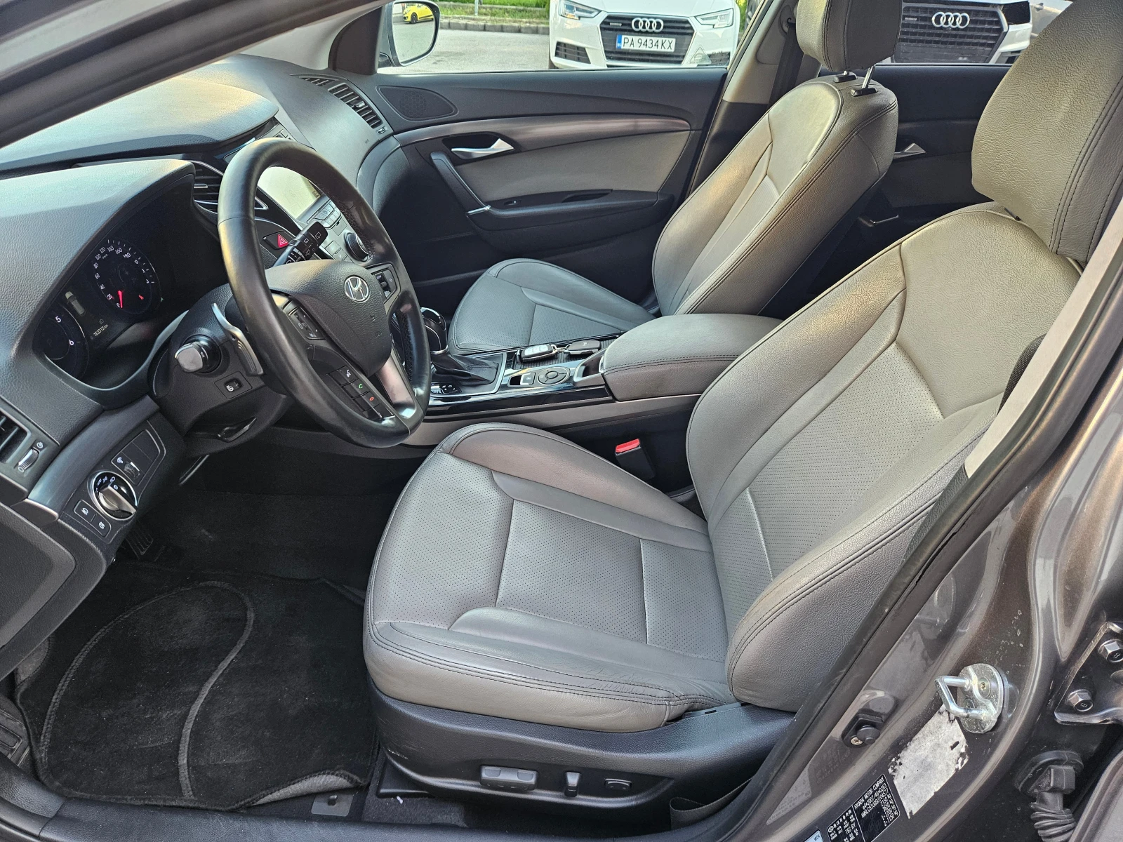 Hyundai I40 1.7d AT (141hp) Navi-Xenon-Koja - изображение 10