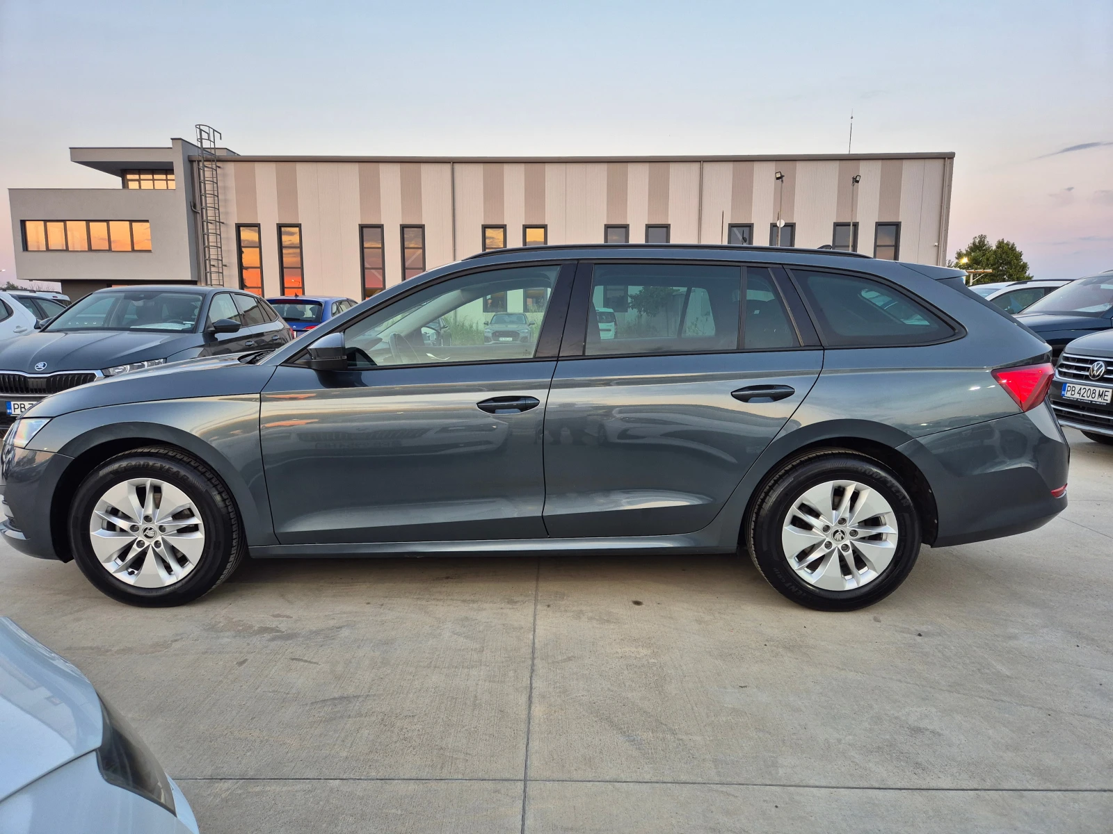 Skoda Octavia 2.0TDI M/T 150 - изображение 2