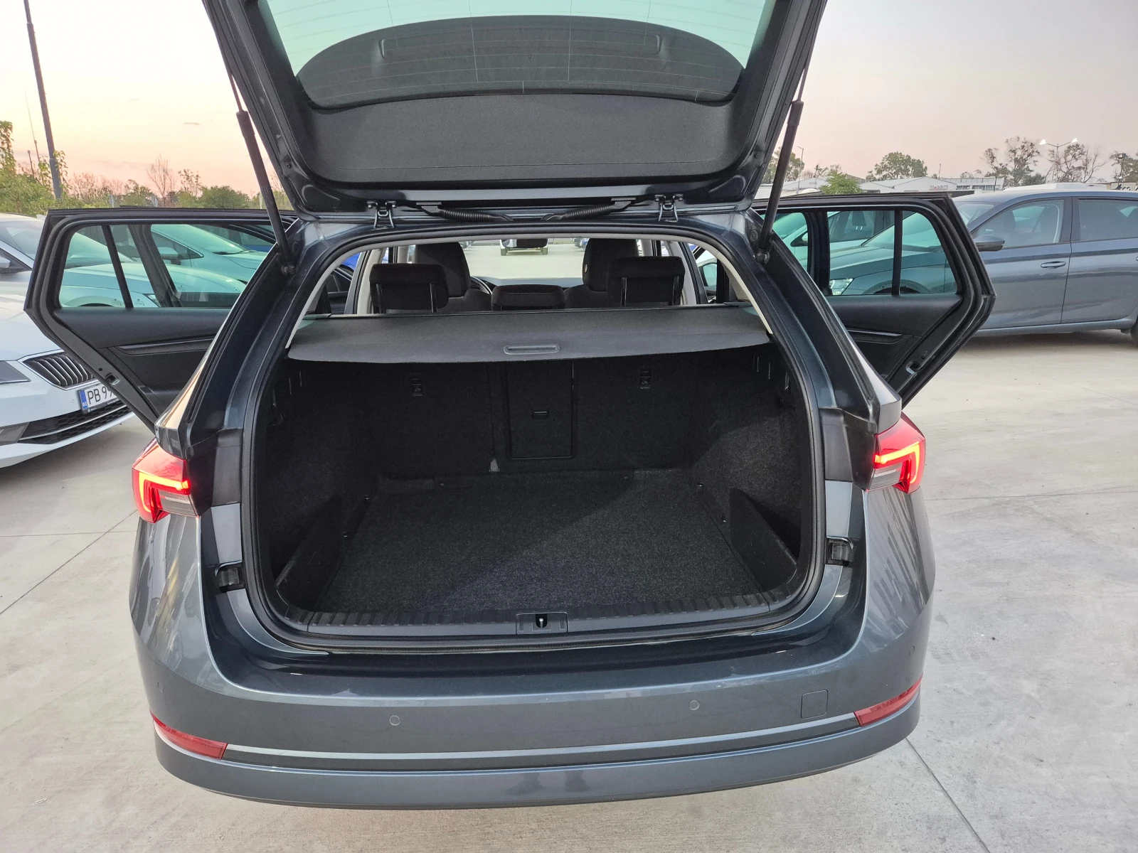 Skoda Octavia 2.0TDI M/T 150 - изображение 10