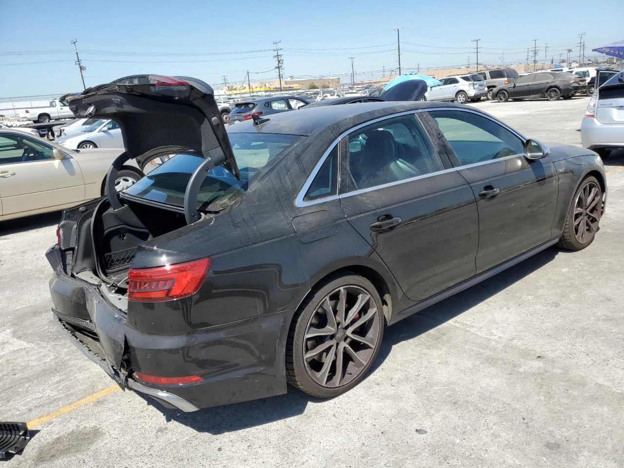 Audi S4 PREMIUM PLUS* BANG&OLUFSEN* DIGITAL* PANO* KEYLESS - изображение 6