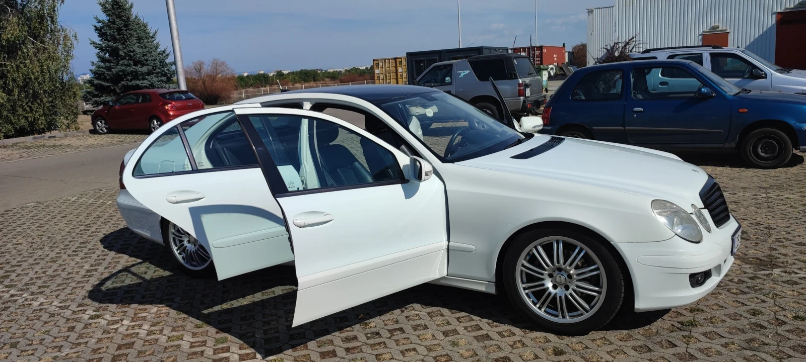 Mercedes-Benz E 200 211.007 - изображение 6