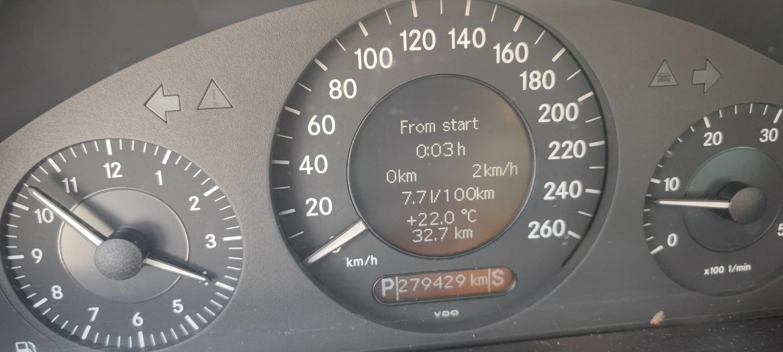 Mercedes-Benz E 200 211.007 | Mobile.bg � ����������� 11