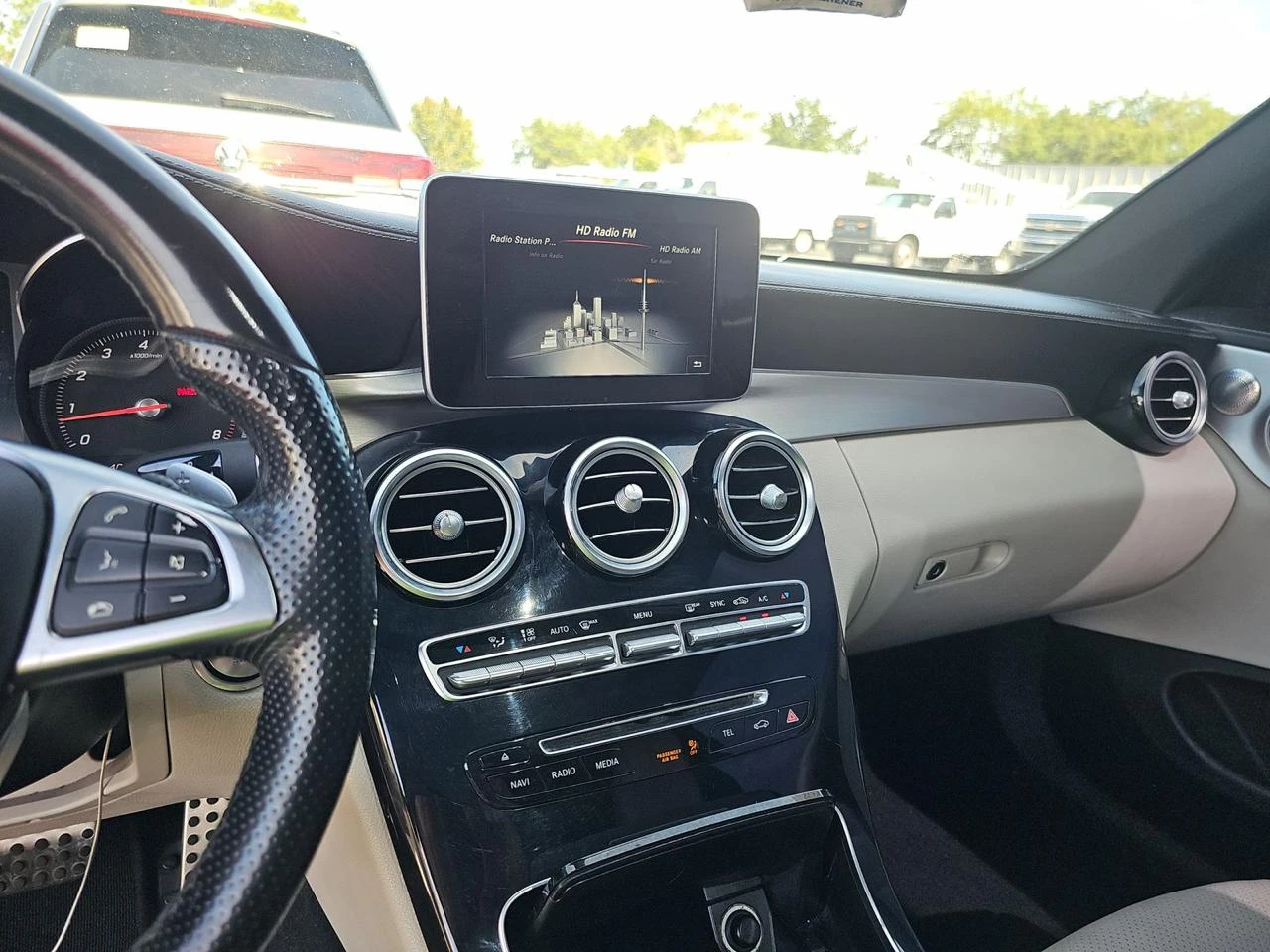 Mercedes-Benz C 300 AMG packet* Burmester* *  | Mobile.bg   11