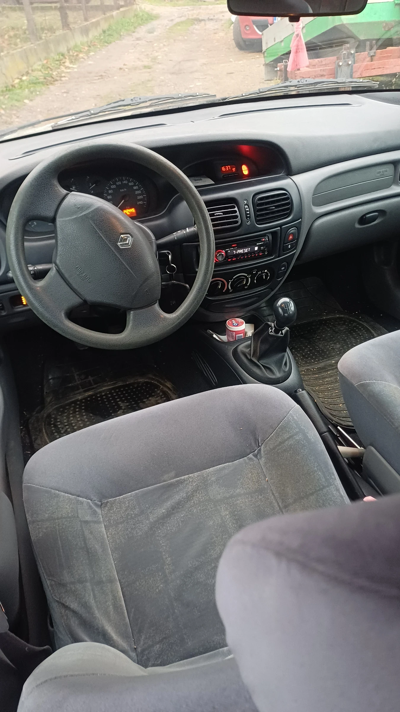 Renault Megane  - изображение 3