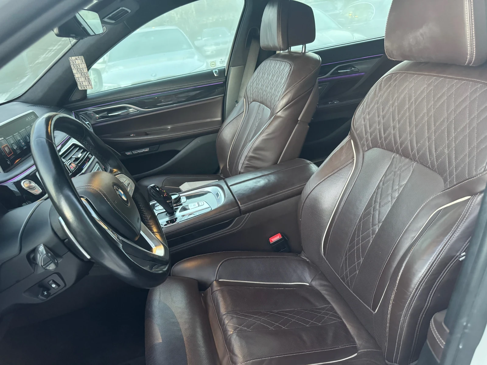 BMW 750 750i xDrive 445hp FULL | Mobile.bg � ����������� 9