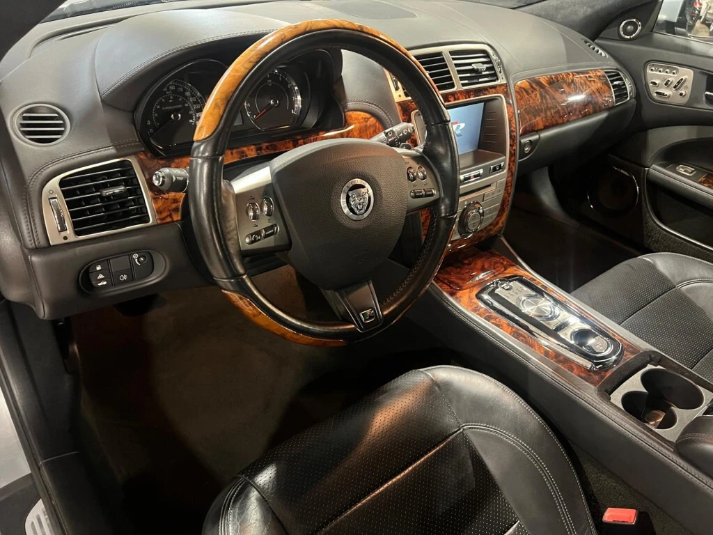 Jaguar Xkr 5.0 * * BOWERS & WILKINS * * СЕРВИЗНА ИСТОРИЯ * *  - изображение 9