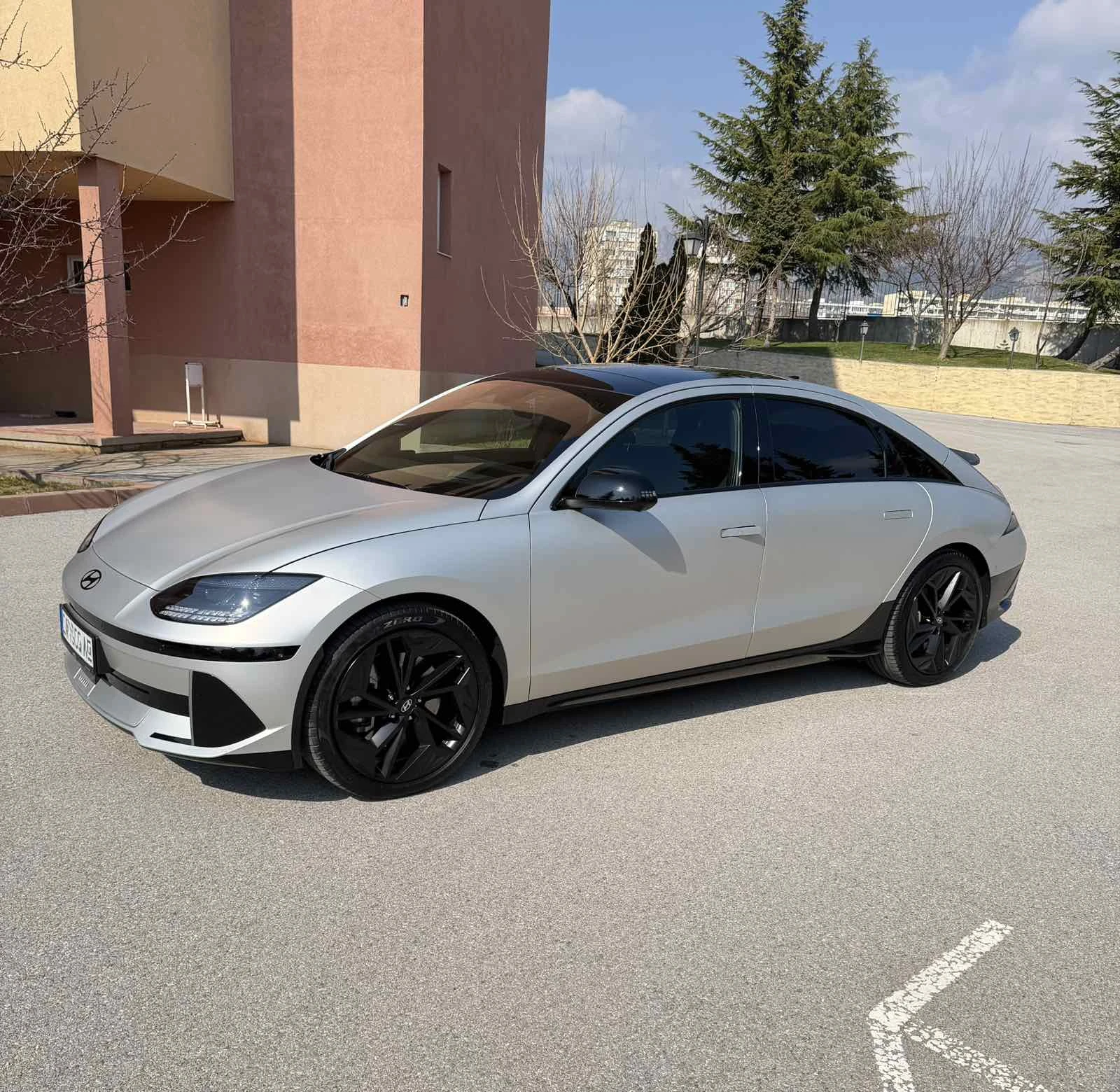 Hyundai Ioniq 6 First Edition 100% Батерия, Гаранция , снимка 4 - Автомобили и джипове - 53724763