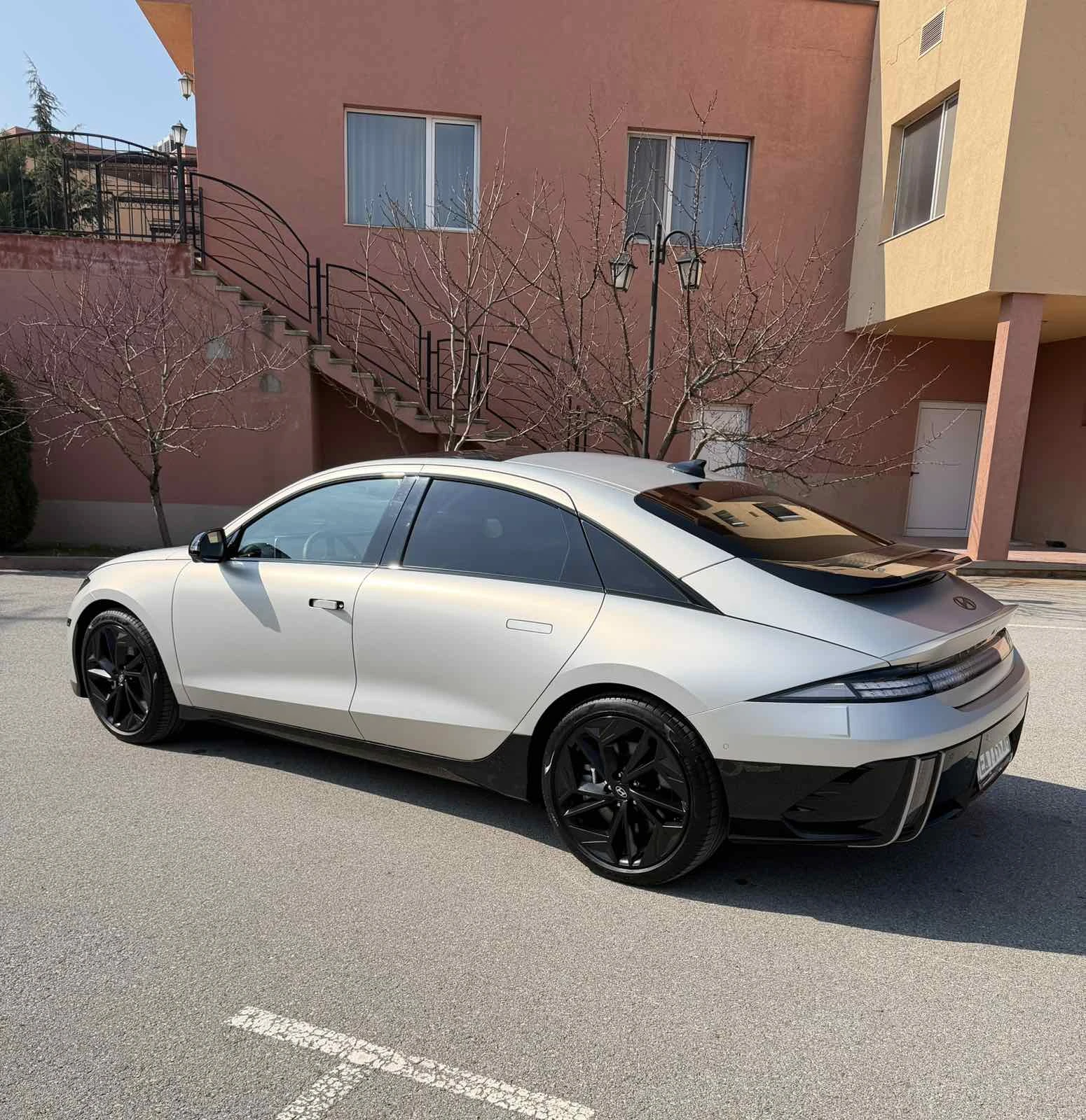 Hyundai Ioniq 6 First Edition 100% Батерия, Гаранция , снимка 10 - Автомобили и джипове - 53724763