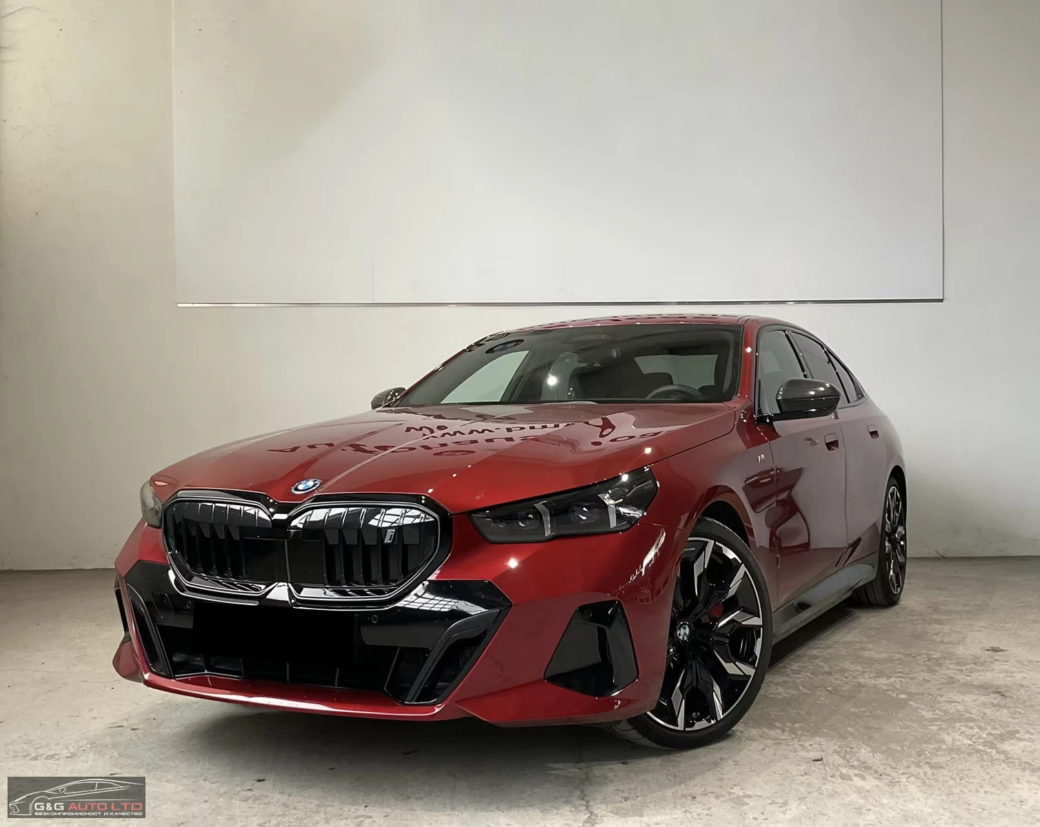 BMW i5 xDRIVE/40/394HP/MSPORTPRO/ACC/B&W/HUD/216z | Auto.bg — изображение 1