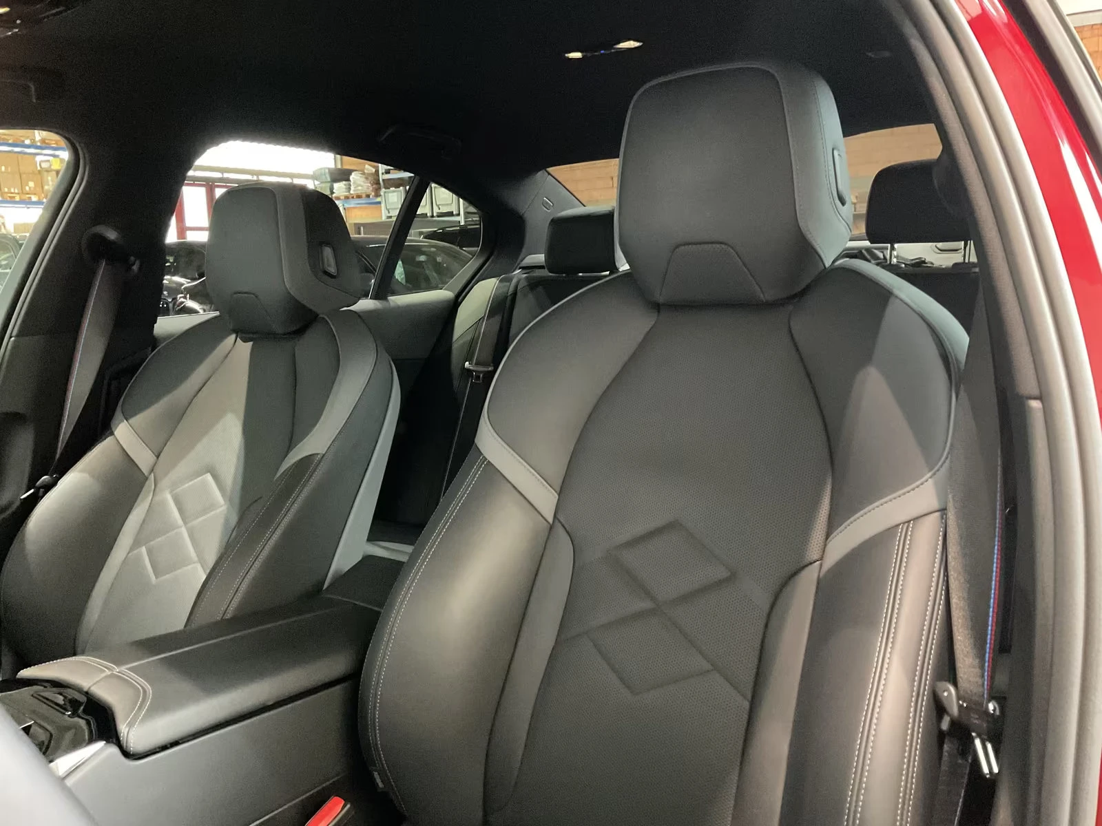 BMW i5 xDRIVE/40/394HP/MSPORTPRO/ACC/B&W/HUD/216z, снимка 13 - Автомобили и джипове - 53999316