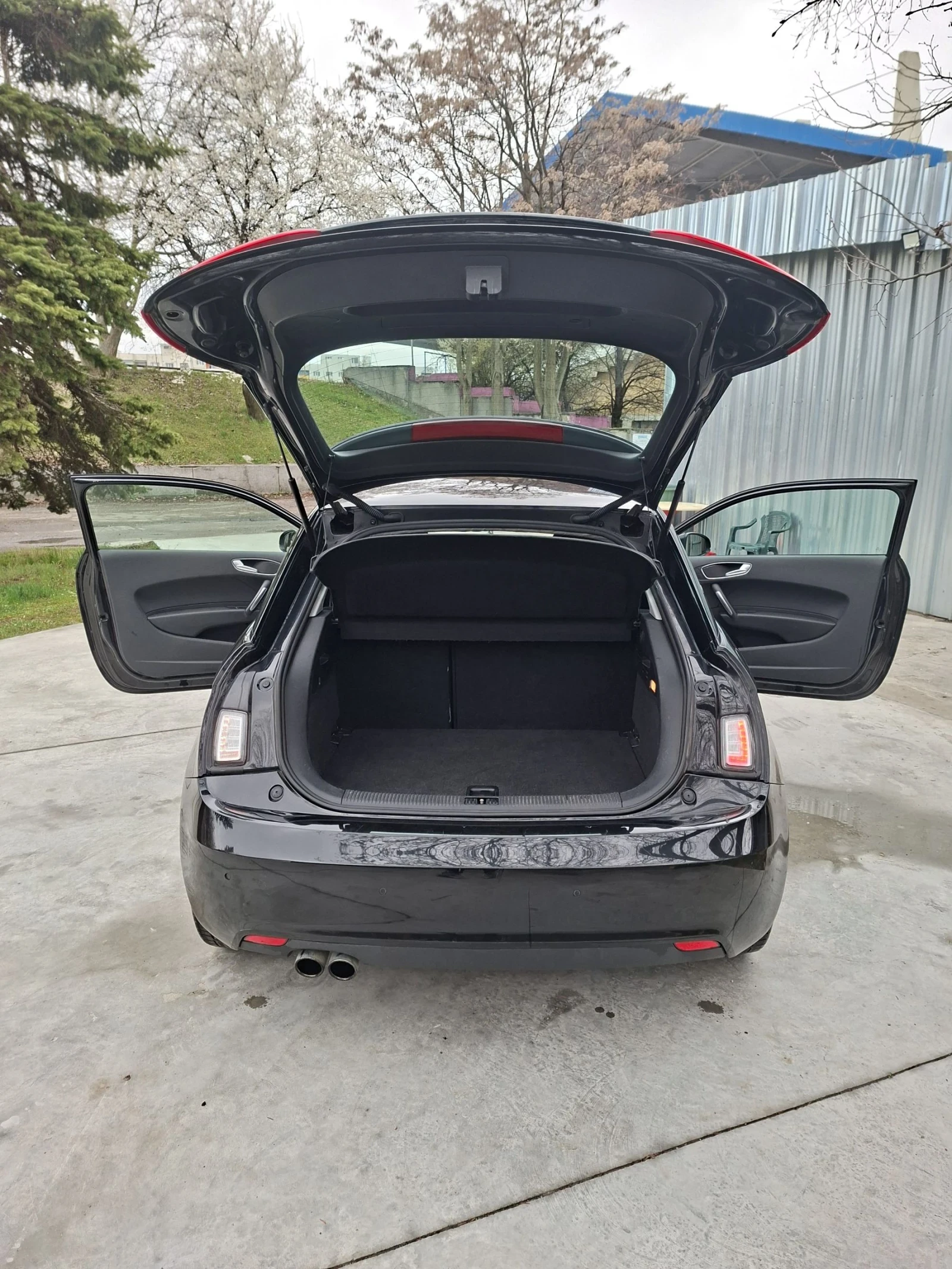 Audi A1 14 tfsi, снимка 10 - Автомобили и джипове - 54029840