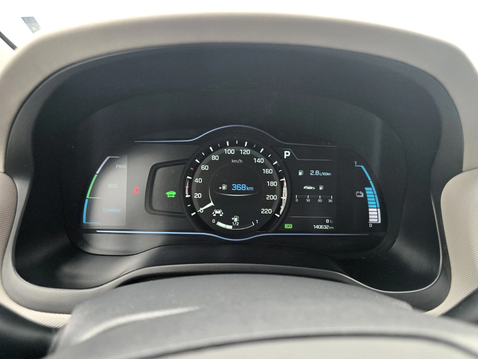 Hyundai Ioniq 1.6 GDI PHEV / PREMIUM, снимка 12 - Автомобили и джипове - 54240165