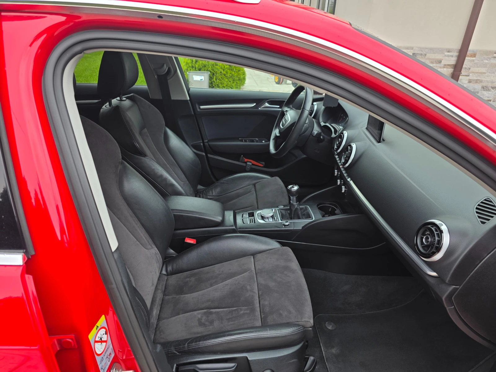 Audi A3 1.6 TDI KATO HOBA , снимка 14 - Автомобили и джипове - 54356281