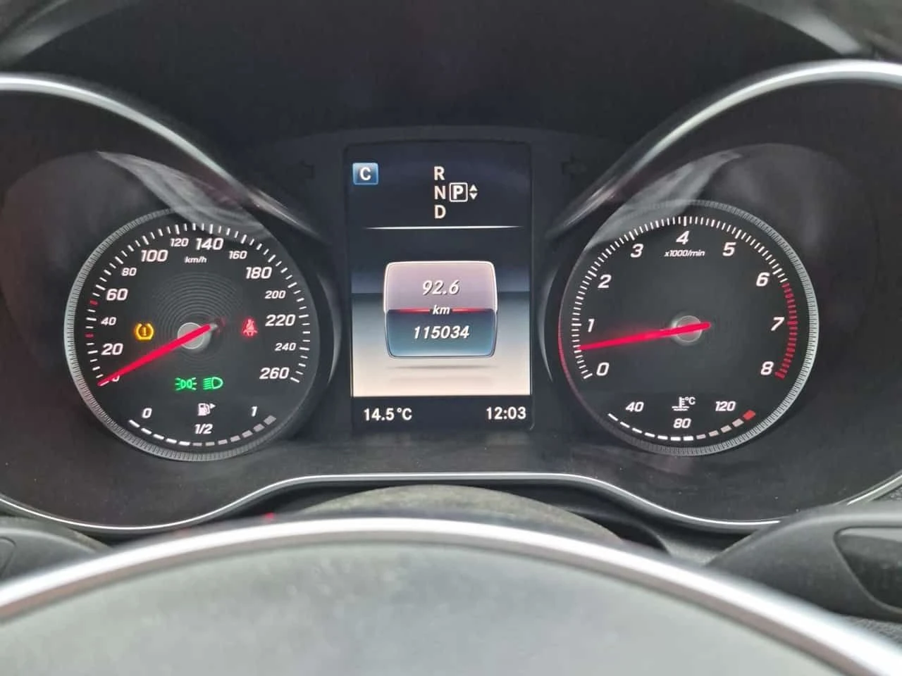 Mercedes-Benz C 400 ПОДГРЕВ * ШИБИДАХ * ОТ ПРЕДСТАВИТЕЛСТВО, снимка 9 - Автомобили и джипове - 54383807