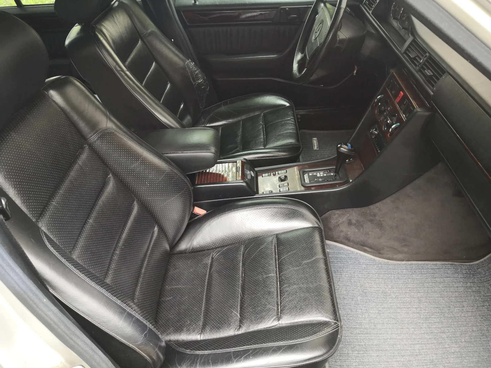 Mercedes-Benz E 320 Sportline , снимка 13 - Автомобили и джипове - 54589739