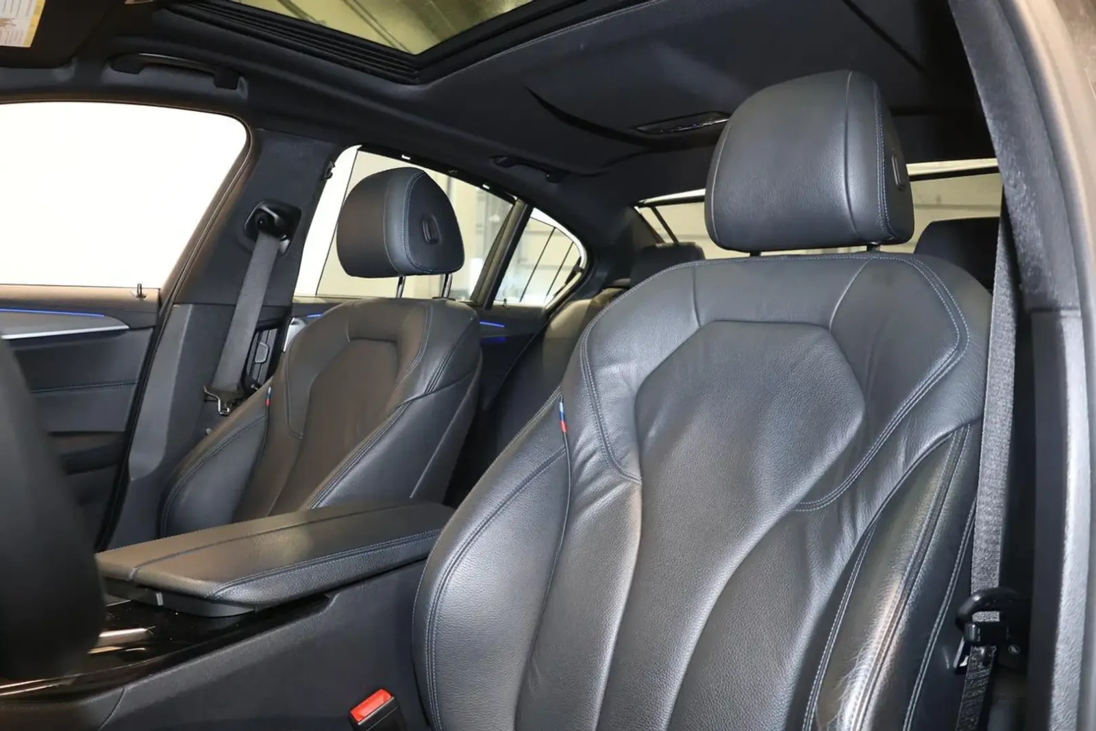 BMW 540 xDrive40i, снимка 14 - Автомобили и джипове - 54997556