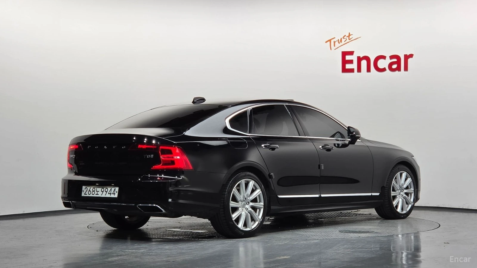 Volvo S90 T5 Inscription* 360* HUD* МАСАЖИ* АВТОКРЕДИТ, снимка 2 - Автомобили и джипове - 55680572