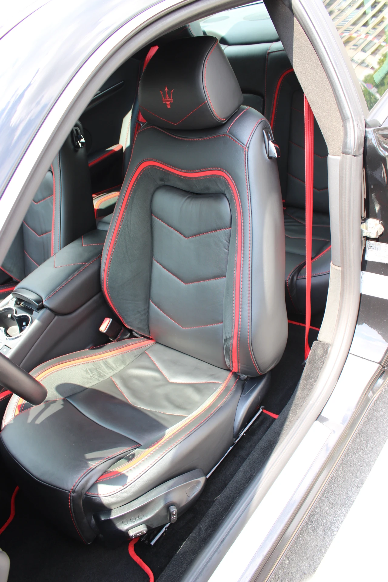 Maserati GranTurismo, снимка 11 - Автомобили и джипове - 55824866