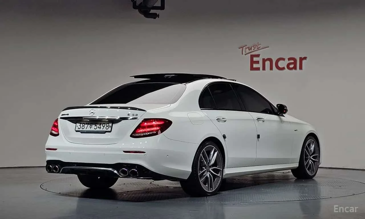 Mercedes-Benz E 53 AMG 4MATIC+ /ОБДУХВАНЕ/ПАНОРАМА/ДИСТРОНИК/360, снимка 2 - Автомобили и джипове - 56211896
