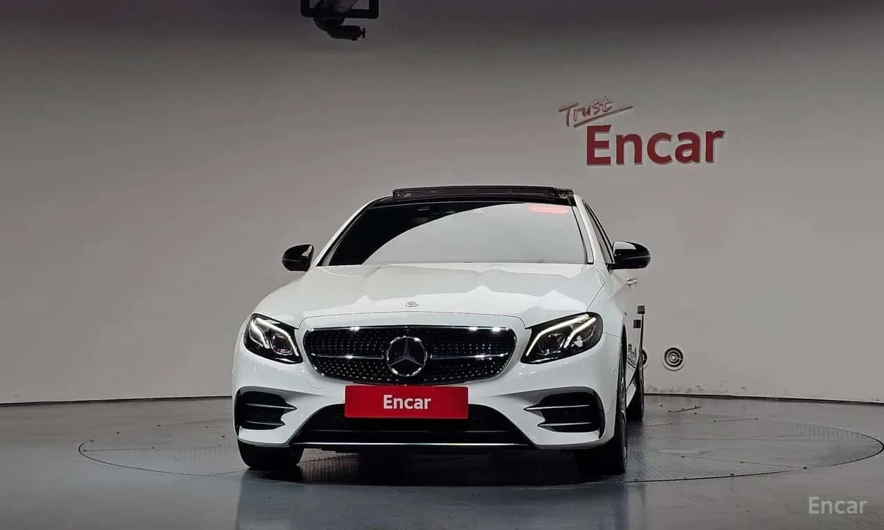 Mercedes-Benz E 53 AMG 4MATIC+ /ОБДУХВАНЕ/ПАНОРАМА/ДИСТРОНИК/360, снимка 3 - Автомобили и джипове - 56211896