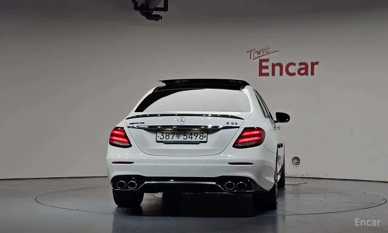 Mercedes-Benz E 53 AMG 4MATIC+ /ОБДУХВАНЕ/ПАНОРАМА/ДИСТРОНИК/360, снимка 4 - Автомобили и джипове - 56211896