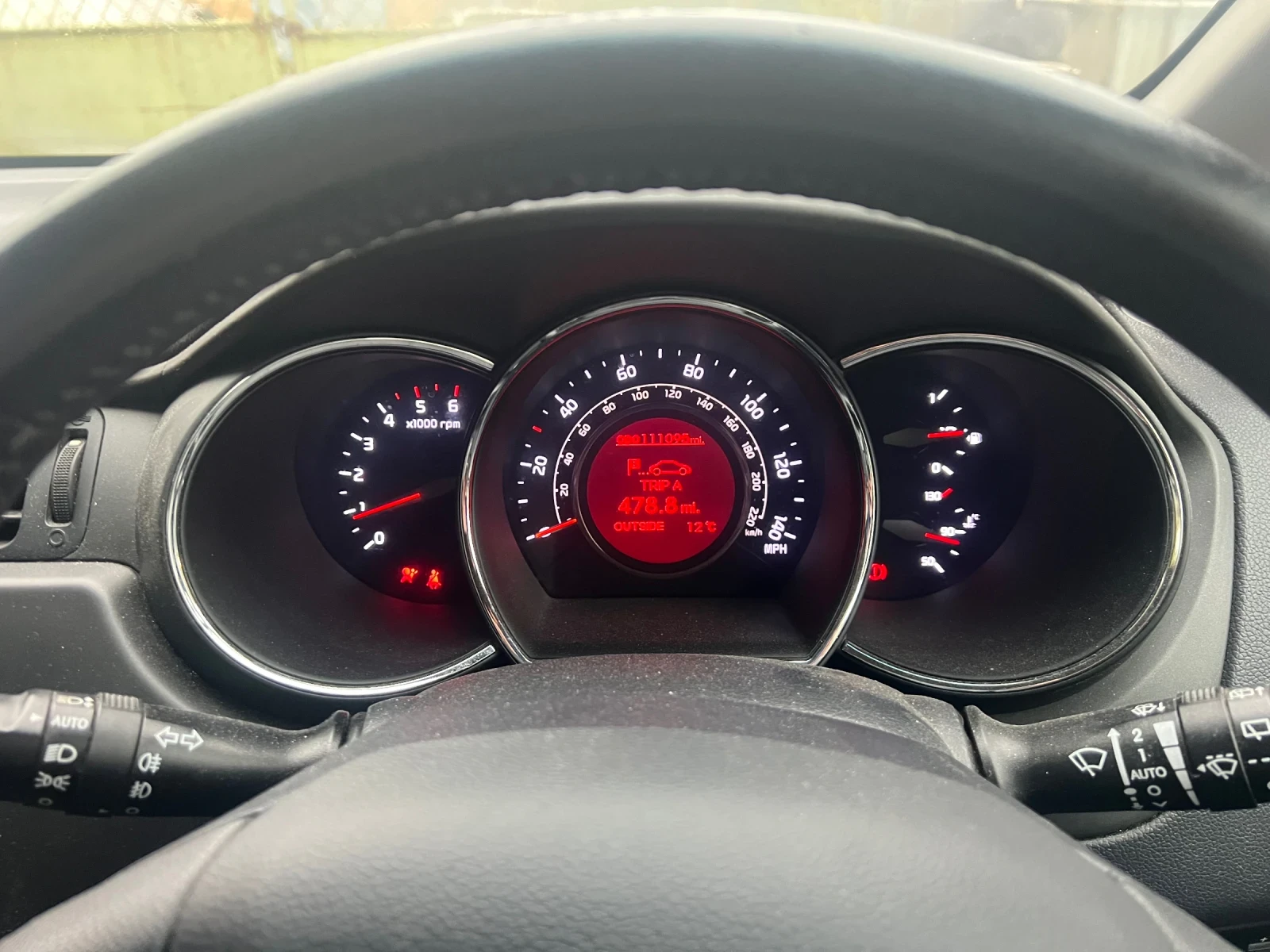 Kia Rio 1.4 CRDI / 90кс, снимка 13 - Автомобили и джипове - 56658558