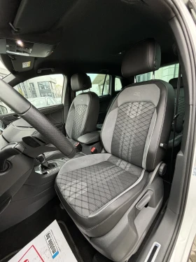 VW Tiguan R-LINE 2.0TDI - 48000 лв. / 24542.01 € - 79983459 11