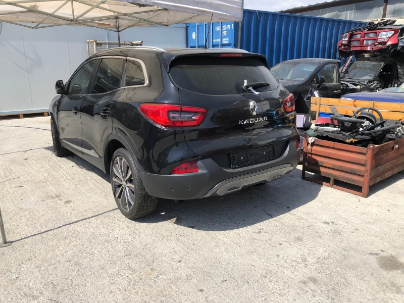 Renault Kadjar 1,6 4x4, снимка 2 - Автомобили и джипове - 37833514