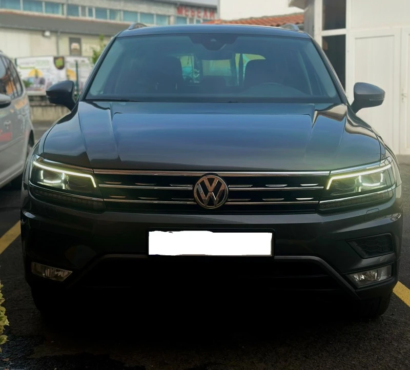 VW Tiguan 190кс| 2.0TDI| LED| 4х4| DIST| OFFROAD| , снимка 6 - Автомобили и джипове - 47731279