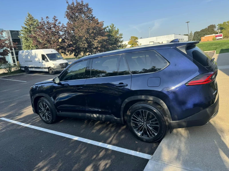 Toyota Highlander Grand Platinum Hybrid MAX 7-местен 9/2025, снимка 3 - Автомобили и джипове - 52345822